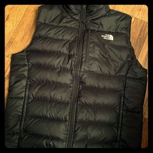 Men’s L/G North Face Vest (Black)
